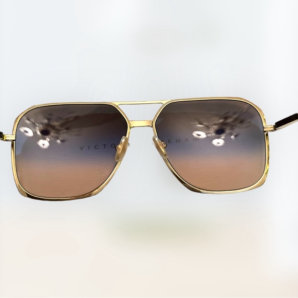 Victoria Beckham Double Bridge V-Line Navigator In Gold-Tortoise- 59mm  $325 New - Picture 4 of 14